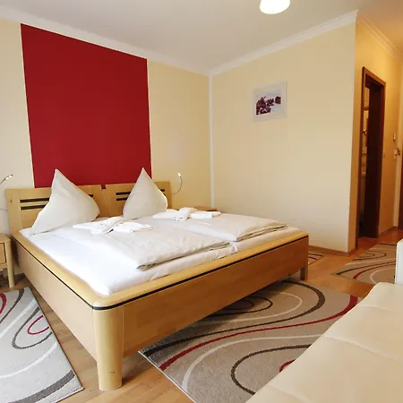 莱茵摩泽尔美景酒店 酒店